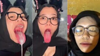 Dera Anjela Bahan Primadona Kena Crot Mulut Ayank