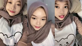 Hijab Adek Kecil Suka Main Lidah